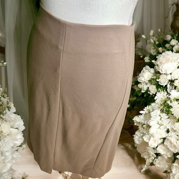 MM Lafleur ‘The Greenpoint Skirt’ in “Russett” Taupe Size +1 = 1X - Picture 4 of 16